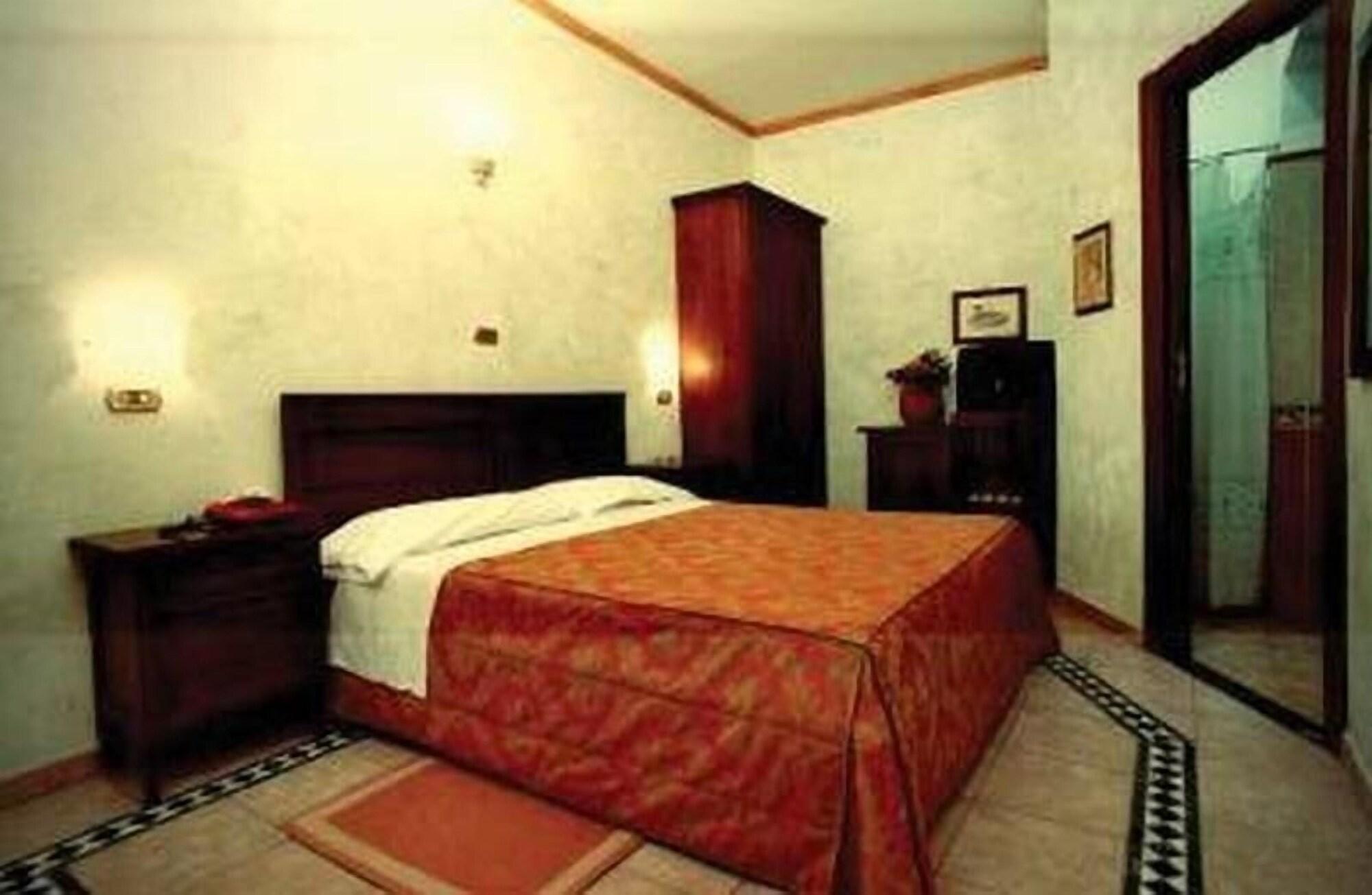 Hotel Robinson روما المظهر الخارجي الصورة